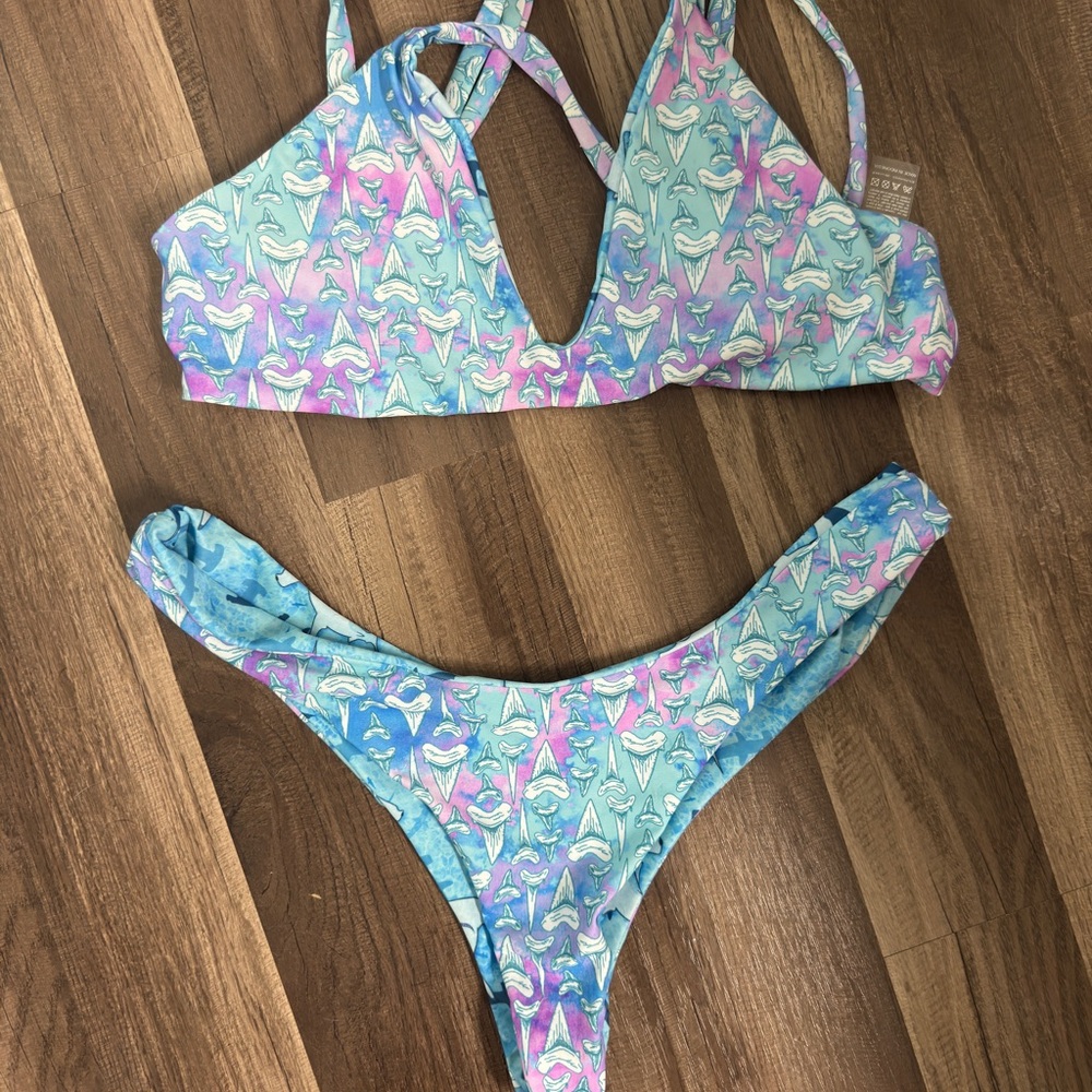 Moana Bikini Shark tooth/hammerheads in Blue and Pink